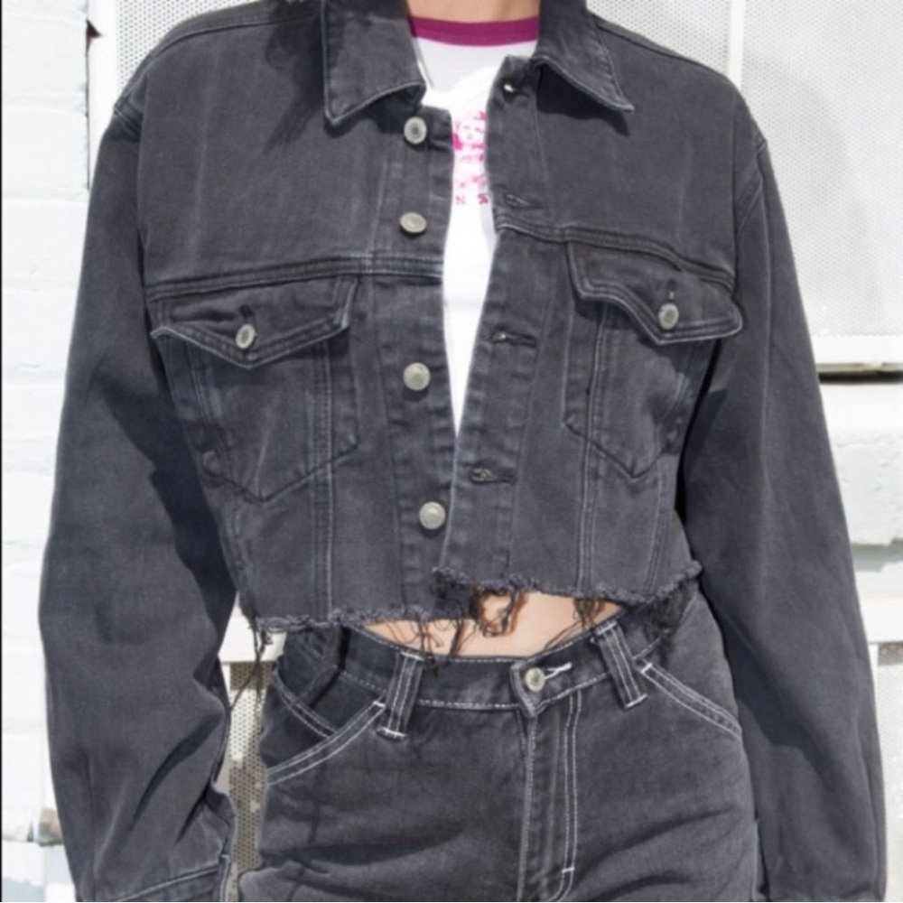 Brandy Melville Black cropped denim Jacket